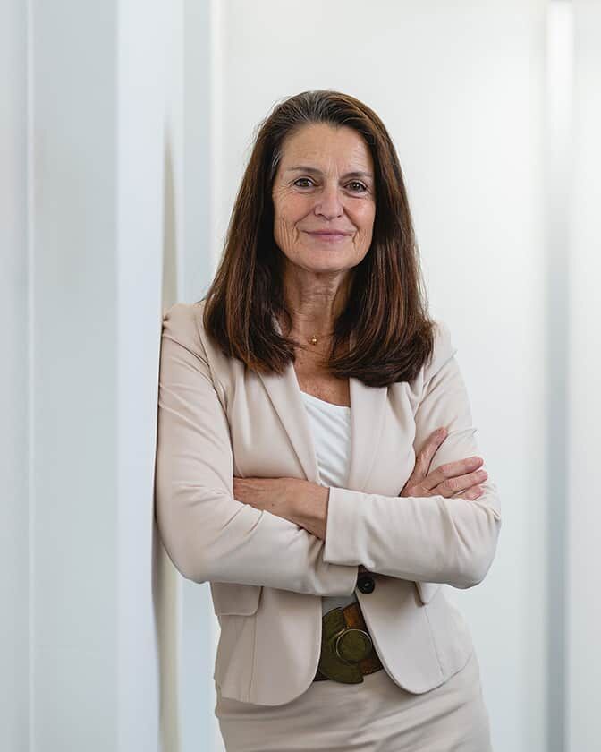 Stephanie Hochhaus